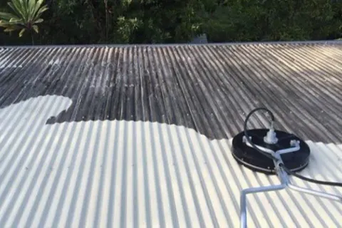 Metal roof cleaning