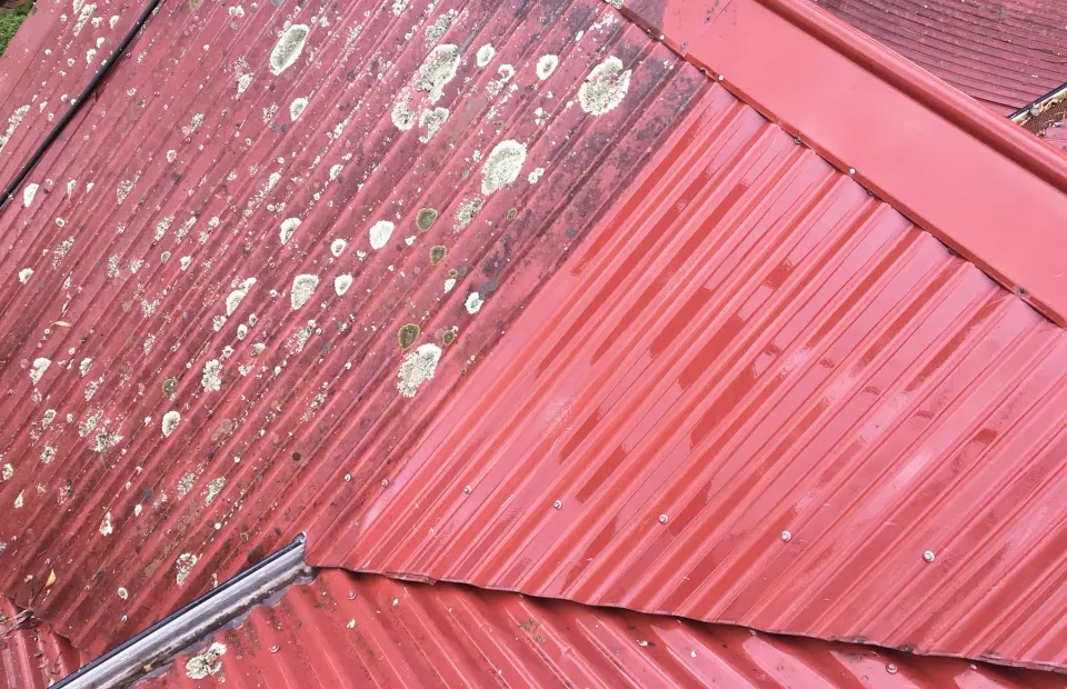 Roof Ready high-pressure roof cleaning in Melbourne